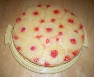 Ananasu kūka (bez olām)