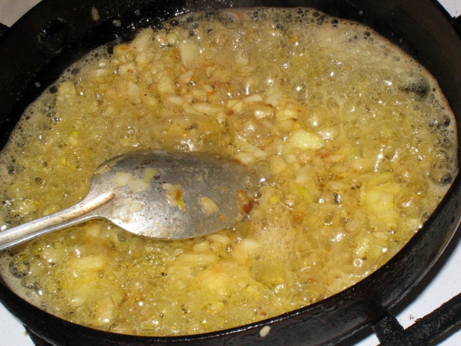 kartupeļus vāram mīkstākus nekā parasti,lai iedurot kartupel...