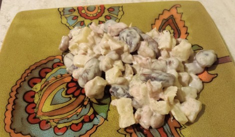 Pupiņu salāti ar žāvētu vistu