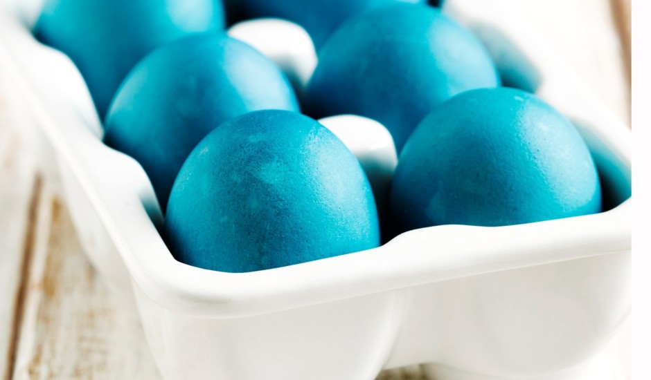 Debesu zilās Lieldienu olas