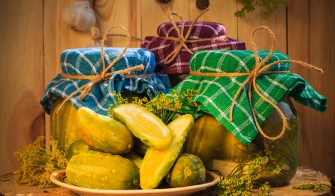 Noderīgi padomi un receptes pirms konservējam gurķus