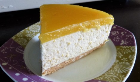 Mango siera kūka ar apelsīnu želeju